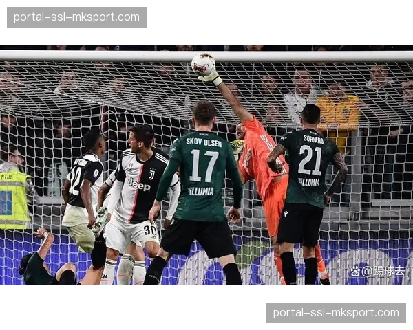 即时战报：弗拉霍维奇点射，尤文图斯半场1-0领先博洛尼亚